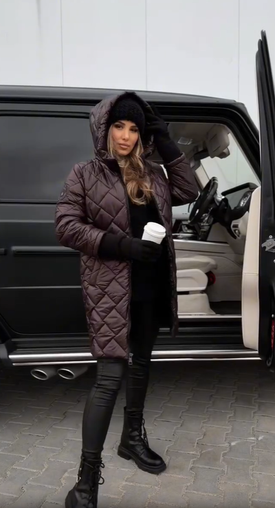 Bogna | Stylowa pikowana kurtka puchowa z kapturem