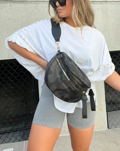 Bella™ | Oversized T-shirt z wyrazistymi detalami